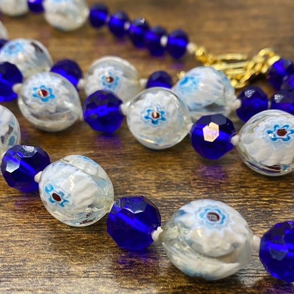 Blue Flowers Vtg glass with blue crystal 28 inch necklace Aprilsplace Chicken - Picture 6 of 8